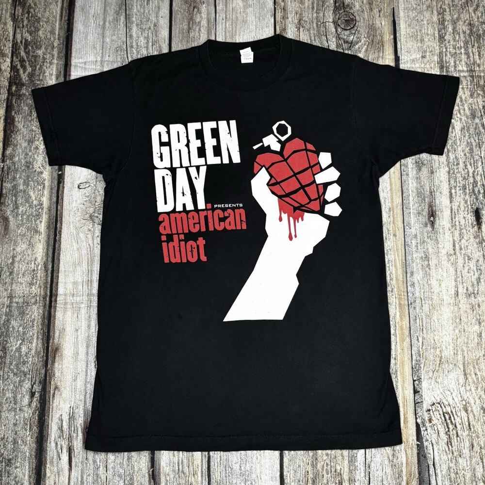 Vintage Y2K Green Day American Idiot Size Medium Black Band T-Shirt